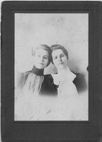 Bertha Wells and Nora Wells Dean